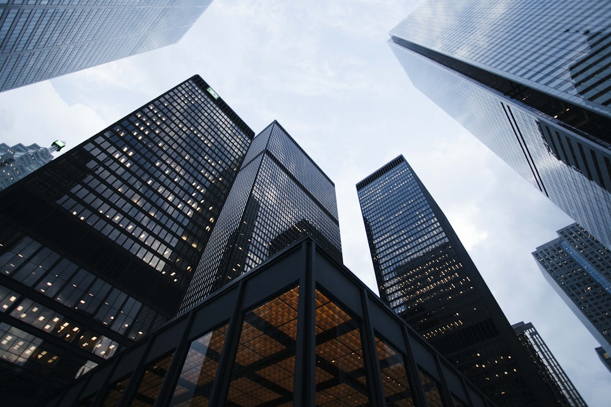 Hauptsitz und globales Arbeiten